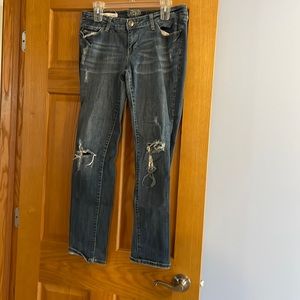 Junior size 13 Decree distressed jeans